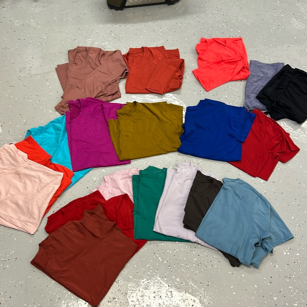 Lululemon size 16/18 bundle